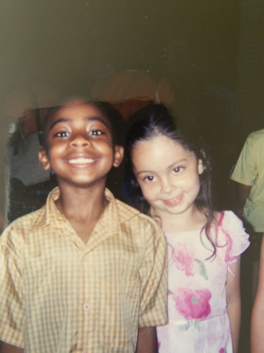 wheres_bernana's tweet photo. Twitter help! So...my brother is trying to track down his lil girlfriend from Kindergarten for a school project. They went to Jackson Park Elementary. If yβall know who she is, let me know. #MissingMia https://t.co/xUqJtTunTv