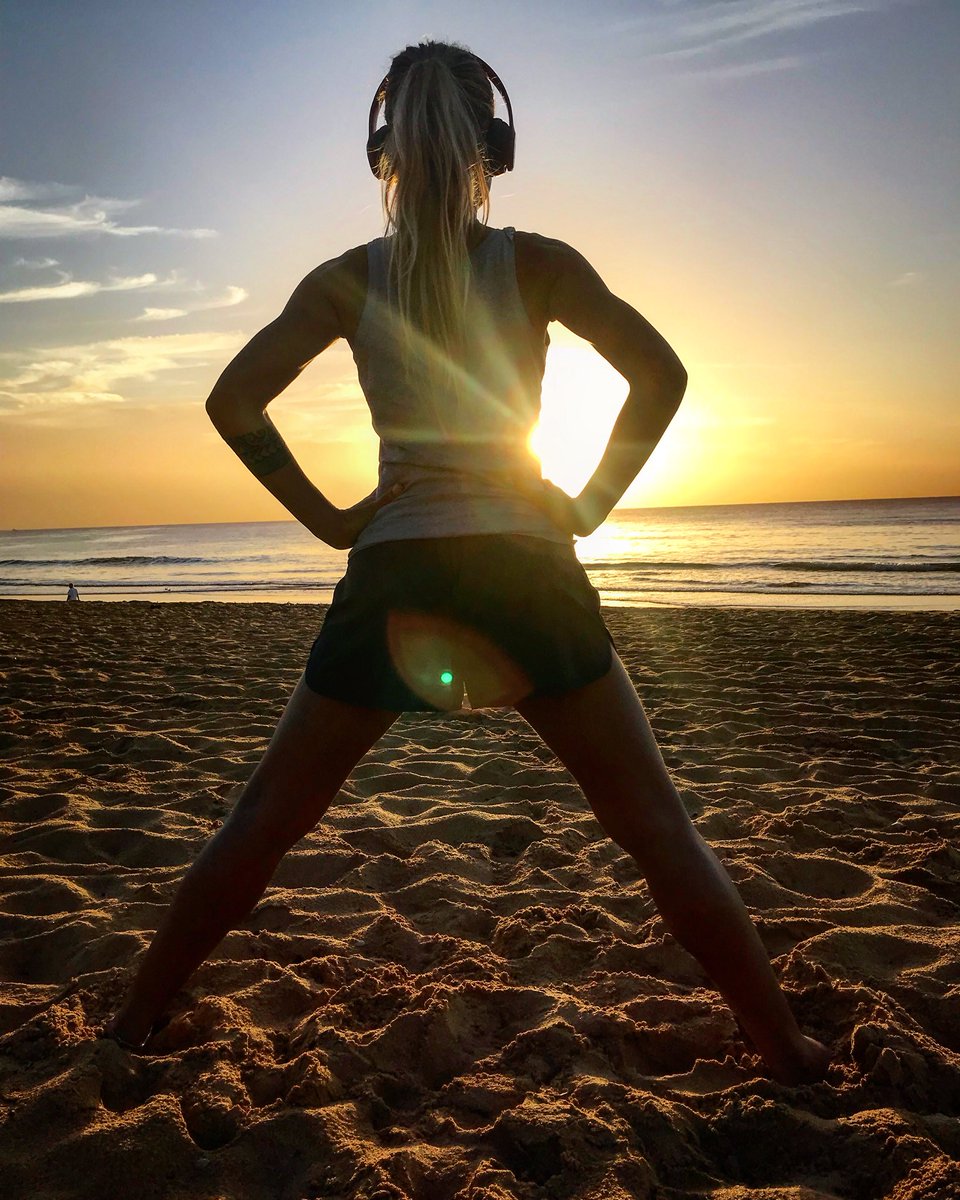 DenhamHitchcock's tweet photo. Up and into it people!
soft sand run and swim his morning... and unfortunately the morning stretch is the closest I will get to her... little poppet is far to fast for me.
The bulldozer will get her one day.....
.
.
#lifebeforework #beach #softsandgym https://t.co/CFABMlNWxt