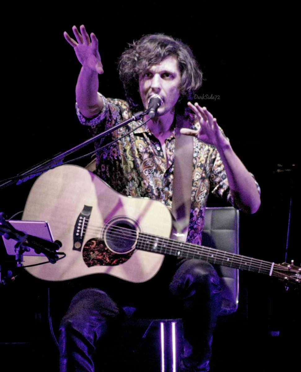 MottolaIvana's tweet photo. @Cettina55947248 @CristinaSilvi3 @nuccianicolosi @MetaErmal Guardami nei #Socchi 👀 🤣🤣🤣 https://t.co/pGWPEn084V