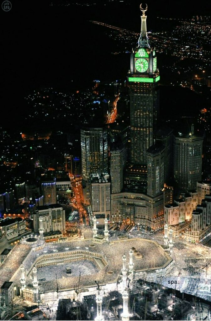 Soolla_Mansour's tweet photo. اللهُمَّ ارزقني حَجَّ بَيتِكَ الحرام وزيارِة قبر نَبيِّك صَلَواتُك عليِّه وعلي آلِه ، لا تُخلِني من تِلك المواقِف الكريمة والمشاهِد الشريفه ❤️ 
اللّٰهُم مكه ♥ https://t.co/UPzBfE8yyB