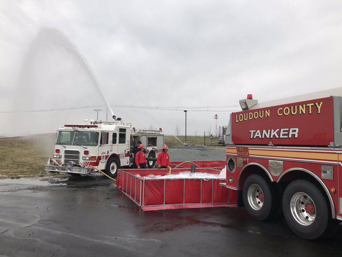 LCFR_DCTRAINING's tweet photo. Recruit Class 37 participates in Rural Water Supply Class at the academy.  With much of Loudoun County without hydrants, this is a critical skill for our firefighters to master. @LoudounFire @Chief600KJ @TheVaPFF @FirehouseNews @fireengineering #RC37 #firefighters https://t.co/8sgS5XNSul