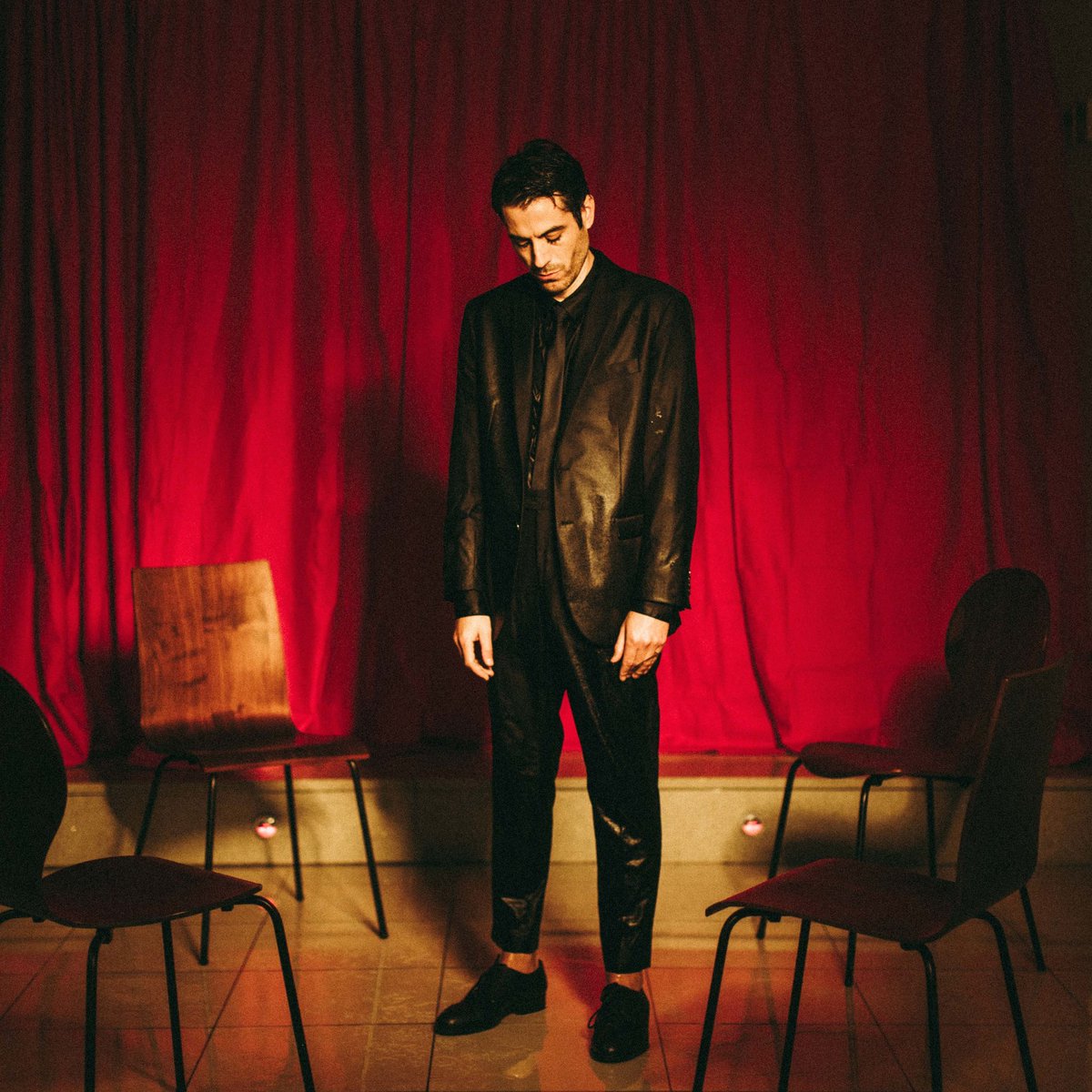 "Simulacros de naufragio", mi segundo disco, ya está en todas las plataformas digitales.