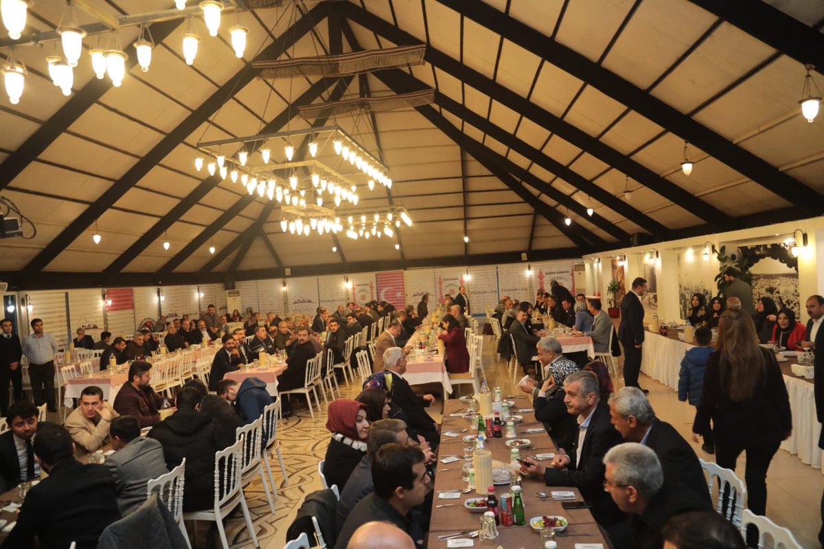 nihatcftc's tweet photo. Üst yönetimimizin onurumuza düzenlediği proğramda üst yönetimimiz, daire başkanlarımız, müdürlerimiz ve çalışma arkadaşlarımızla bir araya geldik. https://t.co/2qDROGqXqK