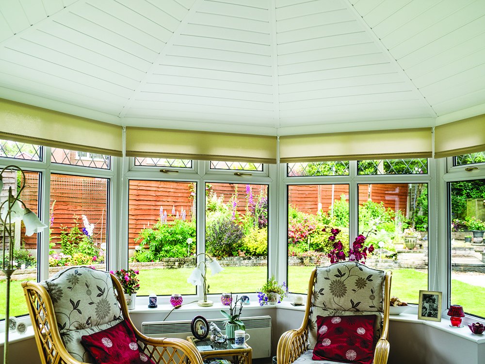 insulationsUK's tweet photo. Avoided your cold conservatory all weekend? Why not enjoy it next weekend! Contact us now. https://t.co/vZDRdDVW3X https://t.co/mJYbt8t5oy