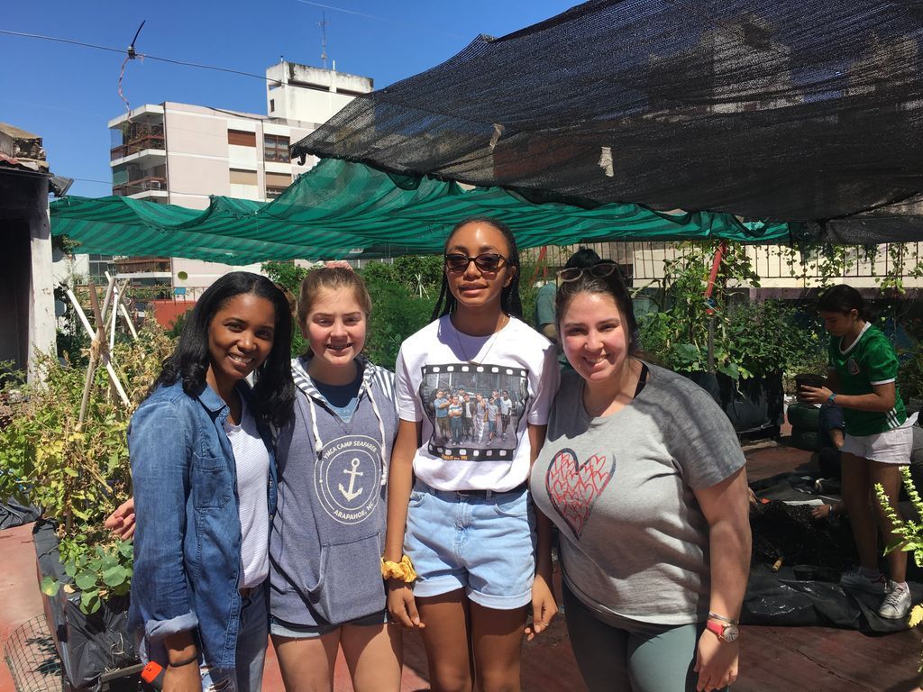 IndianMtnSchool's tweet photo. ICYMI: Photos from the service trip to Argentina are up! ๐ธ๐ https://t.co/zseZ7ldhky #Intersession #CommunityService #LifeThroughService #Argentina https://t.co/UrGPxamUDi