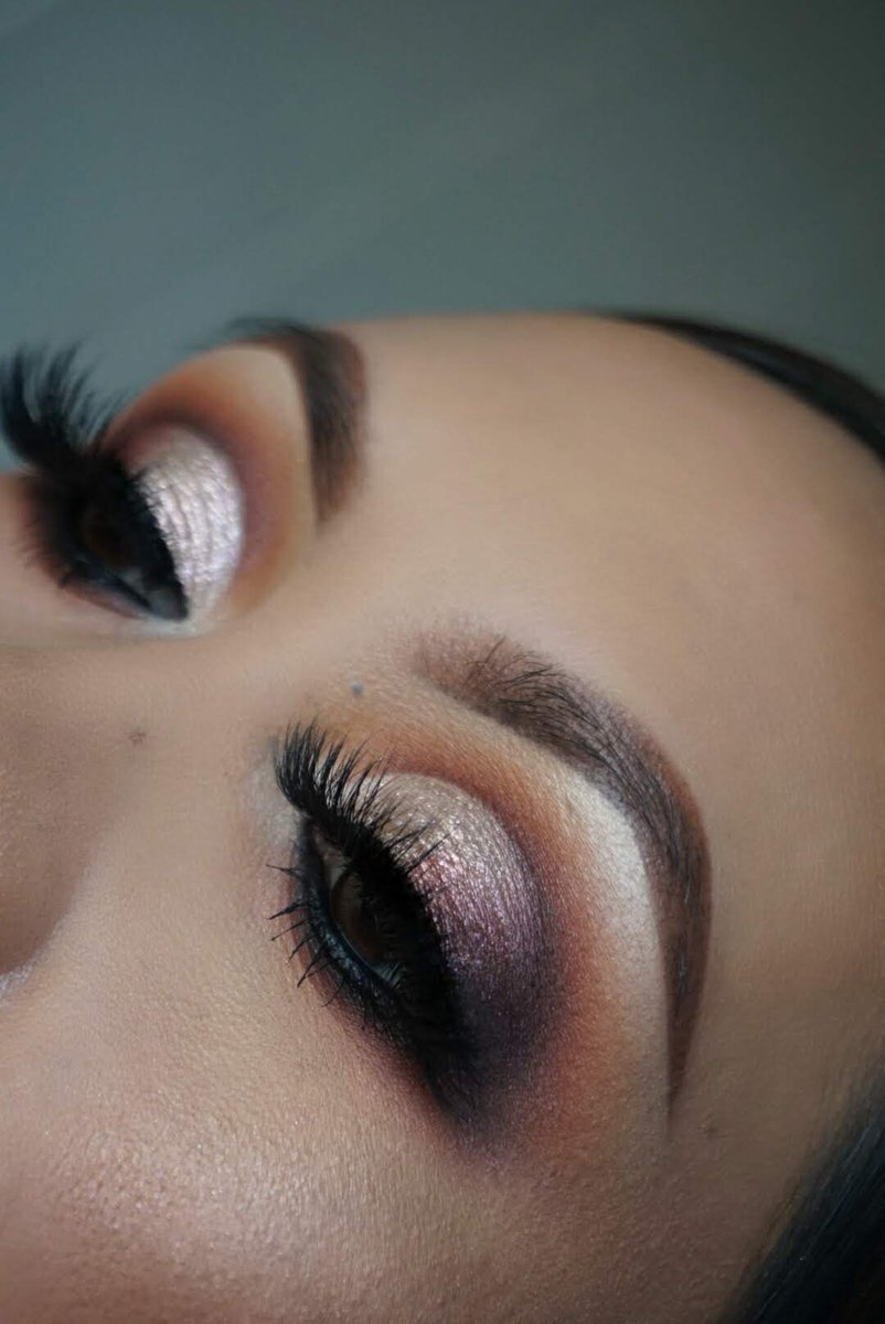 temanarose_'s tweet photo. 🎄🎄🎄🎄 #profusioncosmetics #maybelline #elfcosmetics #jaclynhillxmorphe #jaclynhillxmorphepallette #morphebrushes #morphepalette #beccacosmetics #makeuprevolution #lauramercier #milanicosmestics #laurageller #bebellacosmetics #maccosmetics https://t.co/9KFEjsWXjZ