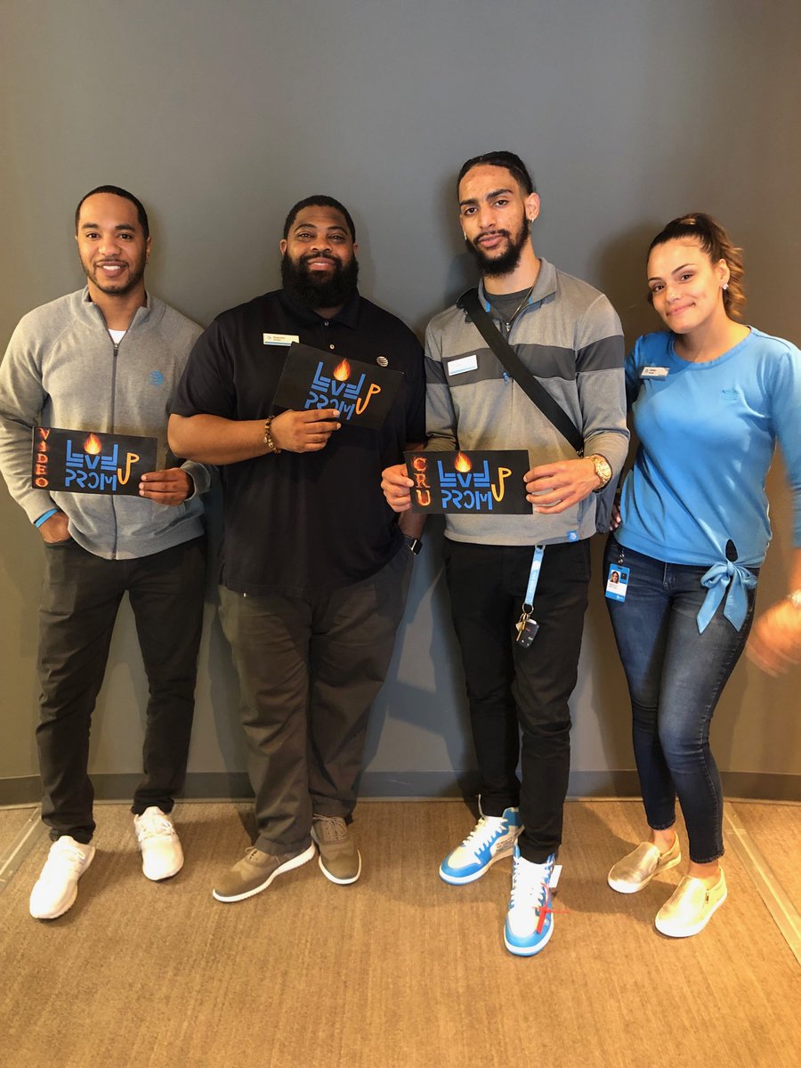 cashleypantojas's tweet photo. James with 2 Protected CRU VGA’s and Charles with a UTV existing Fiber customer 🔥🔥 🗣#LevelUP⤴️ #ReMarqAble
#AreYouMARQetAble 
#Prom👗👔 ⁦@jmedina930⁩ ⁦@Reggiestanford3⁩ ⁦@MarqRodgers⁩ ⁦@AdamMRagab⁩ ⁦@404girl⁩ https://t.co/QYZ897galI