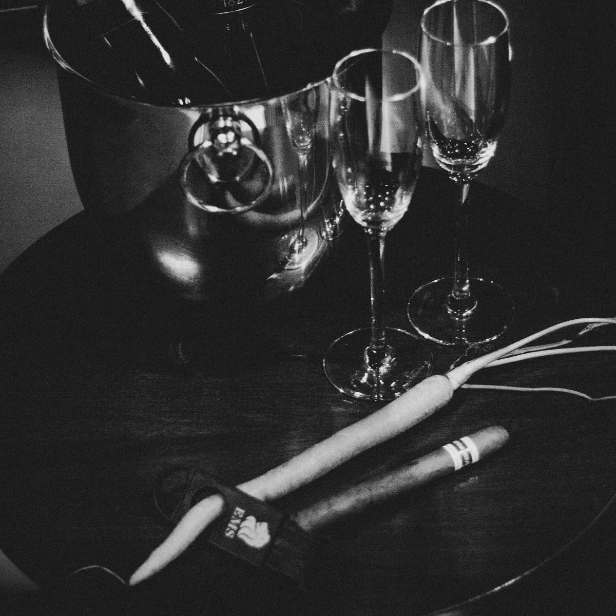 MalmaisonHotels's tweet photo. What kind of bad boy does carrots &amp; Dead Rabbit malt whiskey on a Thursday night? There’s a new kind of guest coming to Malmaison this Easter &amp; he’s downright decadent. Keep your eyes peeled. #BadBunny #Malmaison #MalEaster #Cocktails #DeadRabbitWhiskey #ThirstyThursday https://t.co/XPwzyKQgSo