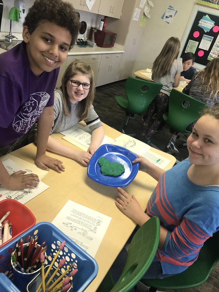 JenisonACT's tweet photo. Making models of glaciers in ACT today as we study Limnology and the Great Lakes! https://t.co/7egn6VYDx1