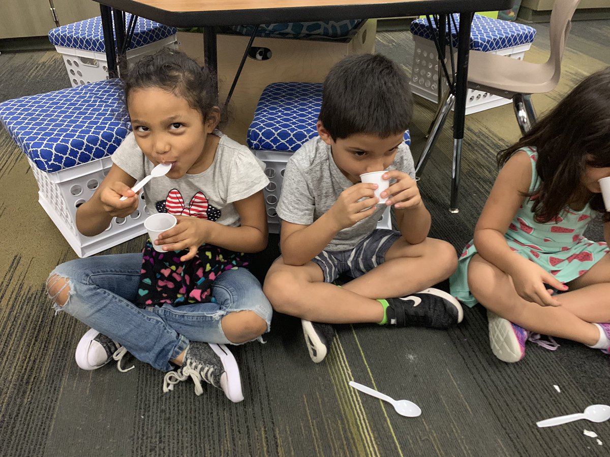 MissSoisson's tweet photo. We began our expository writing unit with a hands-on exploration of “How to Make Lemonade”! Ask your kiddo the steps of how we made it! #cecheetahs #kindergartenrocks https://t.co/BgashMHJQw