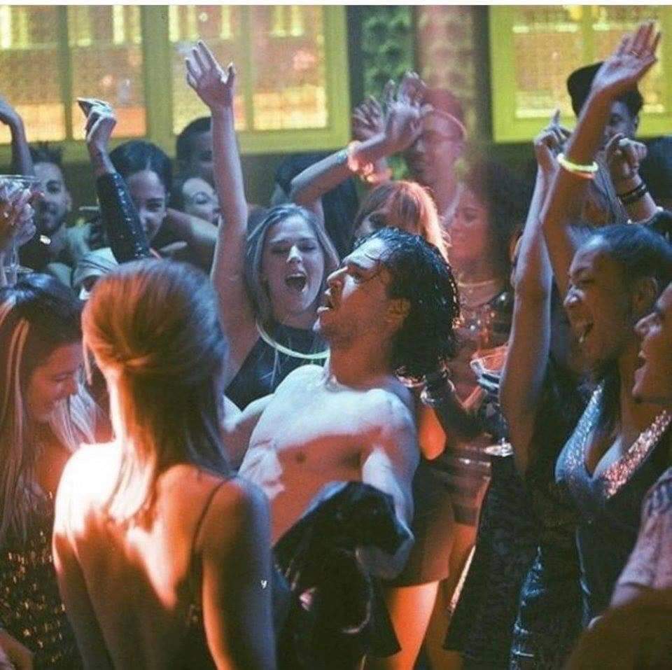 SPCYBOIS's tweet photo. Jon Snow in the afterlife moments before being resurrected: https://t.co/uxBw6uYiaI