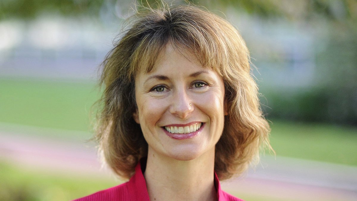 english_nu's tweet photo. Professor @EllenCushman was recently elected Chair of the Coalition for Community Writing. 🌟 Congratulations! #nuwrites #communitywriting 
https://t.co/CBnRV8U1Ez https://t.co/K25f31XXjc
