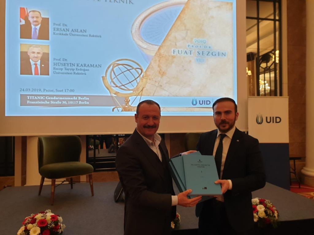 Prof. Dr. Ersan Aslan ve Prof. Dr. Hüseyin Karaman beyin gençlerimize “Bilim ve İlme önem verip geleceğin Teknolojisine yön veren bir neslin yetişmesi gerektiğini” tavsiyelerde bulundular. 
@bilgi_blent
<a href="/SerkanSezen32/">Serkan Sezen</a>
<a href="/SKsinankaplan/">Sinan Kaplan</a> <a href="/trthaber/">TRT HABER</a>