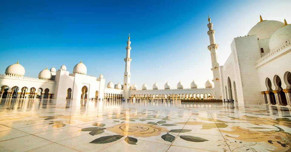 AzureEscapesUK's tweet photo. 🌴🐪 9nt Dubai &amp; Emirates was £1299 - NOW fr £699!! 😎 

Message for further information!

📅 Departs 28th November 2019
🛳 7nt full-board cruise aboard the enchanting Costa Diadema
✈️ Includes return flights
🌇 Includes FREE 1nt Dubai stay!
✔ SAVE up to £1200 per couple! https://t.co/g4pcmL5K2M