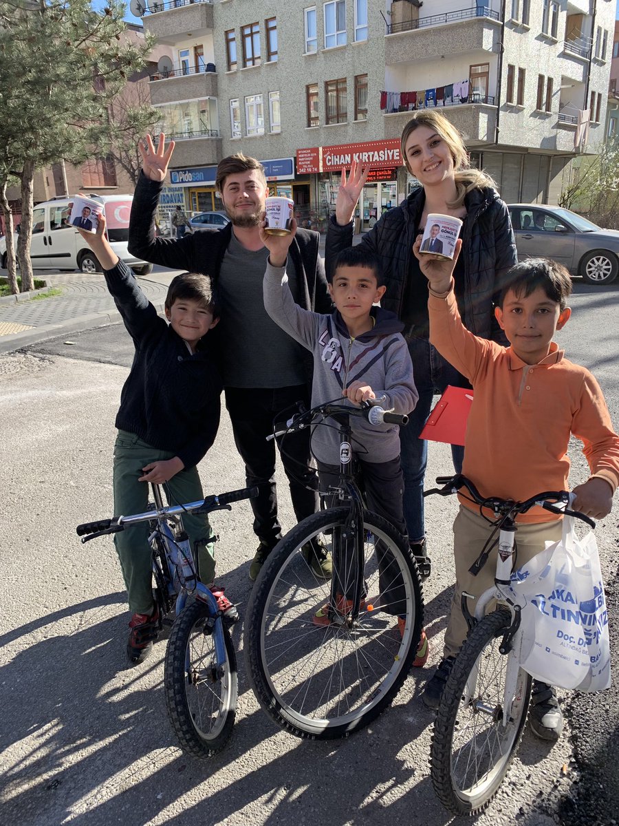 AltEkip's tweet photo. Ziraat Mahallesi Bizi Sevgisiyle Çok Güzel Şekilde Kucakladı.
@hakanhanozcan @mehmetozhaseki @asimbalci @abd_karabudak @Fatihatezcan @receptezcan @Sivank5806 https://t.co/glGLq2OECw