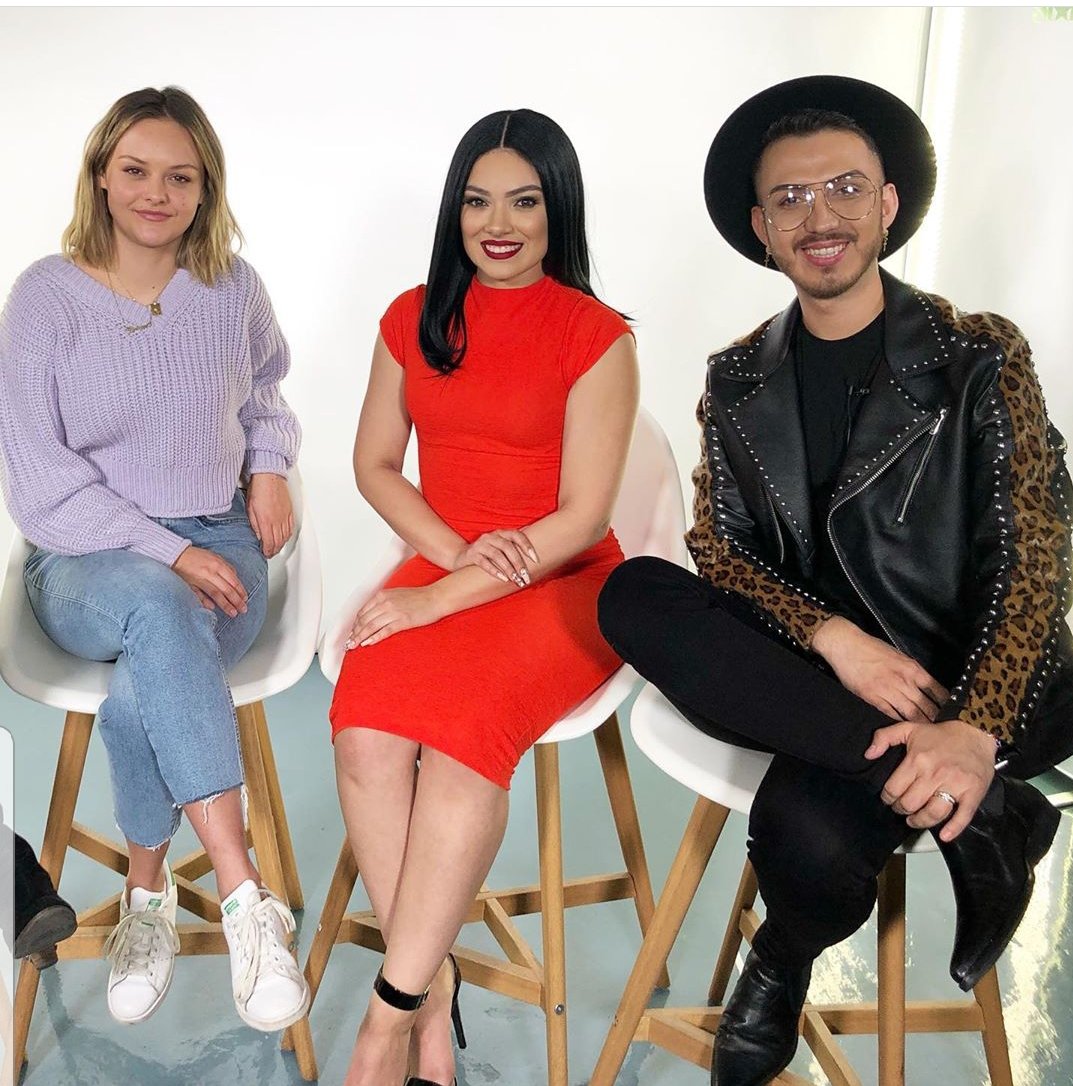 laughlovelive12's tweet image. Have you voted yet for Diana @BrushdByDiana ? 
1. Americanbeautystar.com/vote
2. Tweet : #ABSVoteDiana
3. Text DIANA to 1-844-658-7827
Please vote for my Salsa Instructor/Friend/Sister. 
All Votes in by10:30pm EST on 3/27 #AmericanBeautyStar
#NJSalsa #NYSalsa #DianaOsorio