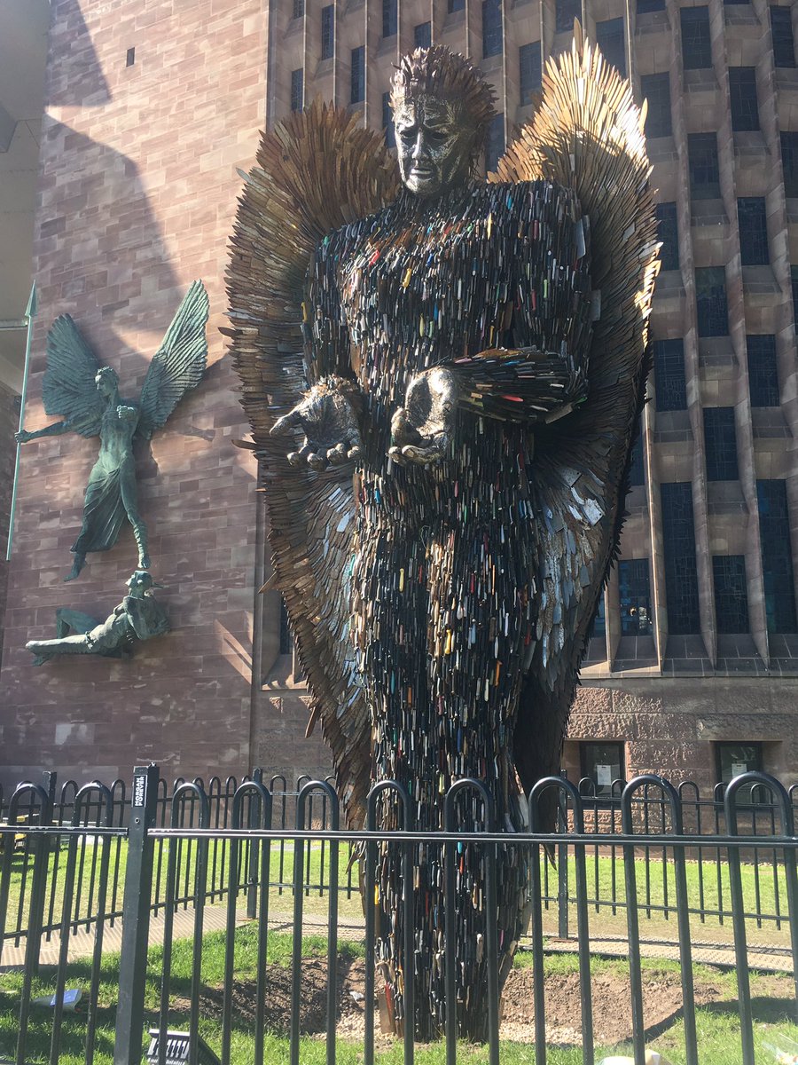 MichelleParis1's tweet photo. #knifeangel stabbing with any object should be a crime - you can stab anyone with anything #stopstabbing #stabcrime #Coventry https://t.co/7lu95vQpcu