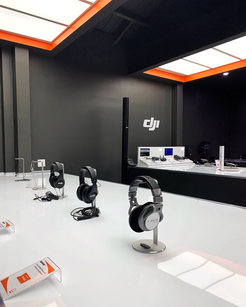 ezeedotcom's tweet photo. Try on our selection of @shure headphones in store at EZEE on Sunset Blvd. 🎧 #ezeedotcom 📳 https://t.co/jjRIT6ZZhj