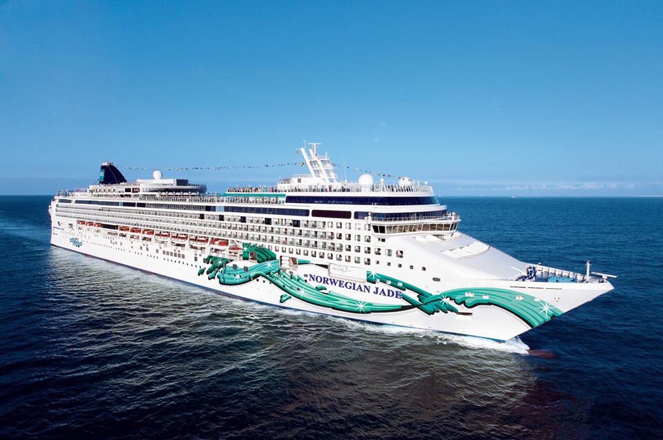 AzureEscapesUK's tweet photo. 12nts Southeast Asia Escape was £1849 - NOW fr £1499!! 😮🌏

Message for further information!

📅 Departs 27th January 2020
🛳 7nt full-board cruise aboard the Norwegian Jade
✈️ Includes return flights
🧧 Inc gratuities!
🇭🇰 Inc 2nt Hong Kong
🇸🇬 Inc 2nt Singapore https://t.co/eRf9nyhuEe