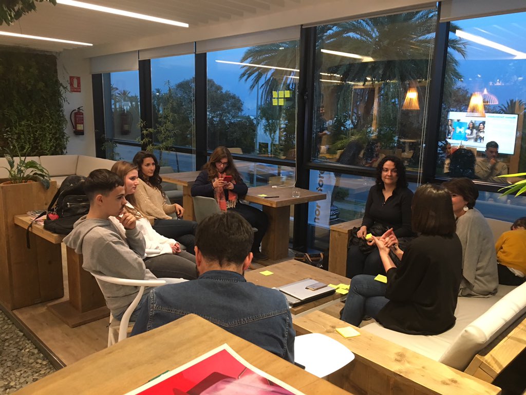 GDGMarbella's tweet photo. Grupo de trabajo para generar iniciativas que atraigan a la mujer al mundo tecnológico #WomanTechMaker. Gracias a @ourspace_work Marbella por cedernos el espacio 😊 https://t.co/9bIzn63JJO