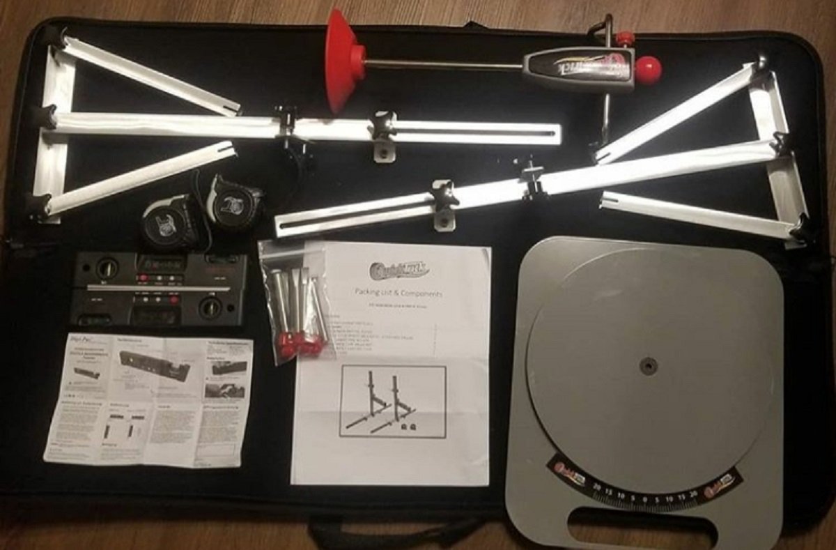 QTAlignment's tweet photo. #MaintenanceMonday
How to check #camber with the QuickTrick Alignment kits.
Spend $100 or more, and get a free steering wheel holder!
Use coupon "QTBOGO" on https://t.co/q9v265ZzvX
#diyalignment #diymechanic #caralignment #coupon https://t.co/1UzNKglpUB