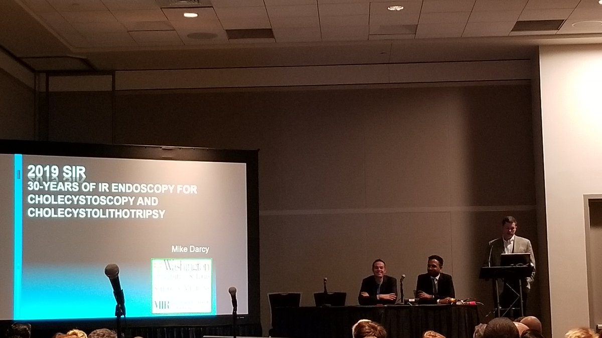 maninbsir's tweet photo. Mike Darcy delivering his #IRendoscopy - Our 30 yrs experience @WashUIR with biliary stone removal. @JVIRmedia #SIRATX19 moderated by @CHICKVIR & @medravi https://t.co/kgnwEzgbCW