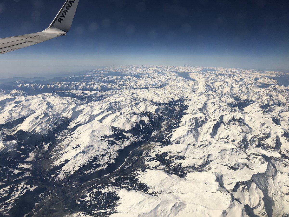 OonaghMurtagh's tweet image. What a view of the Alps #PerfectMonday