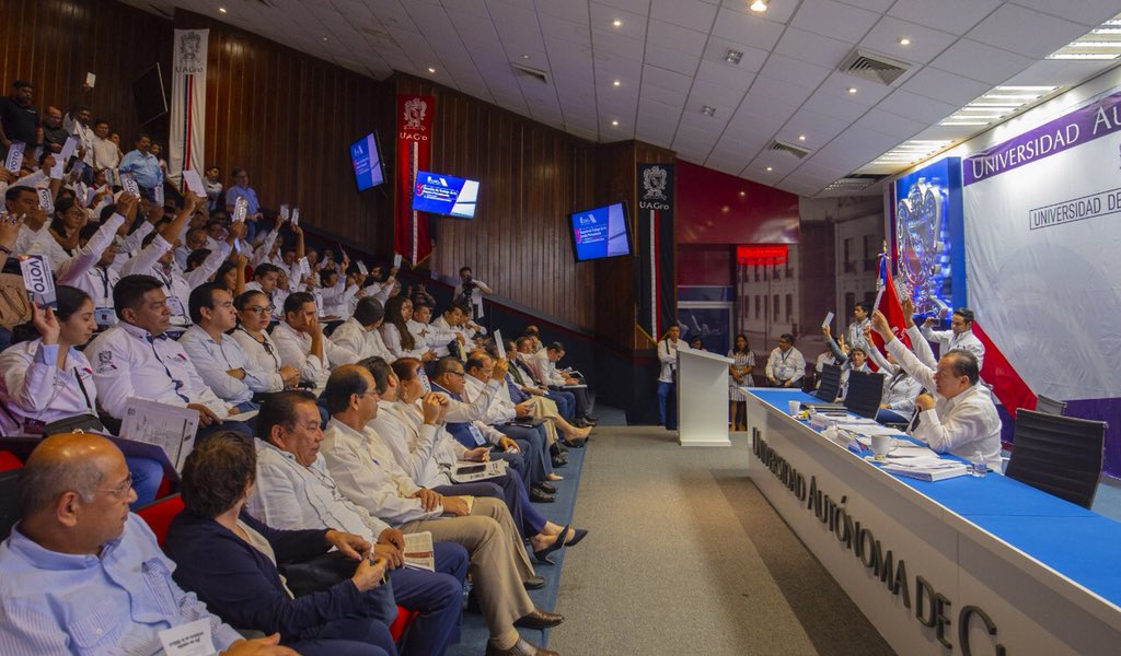 ⚠️ Expulsa la #UAGro a dos maestros por acoso sexual, corrupción y venta de calificaciones 

Boletín UAGro
📲 bit.ly/2uqvIMx