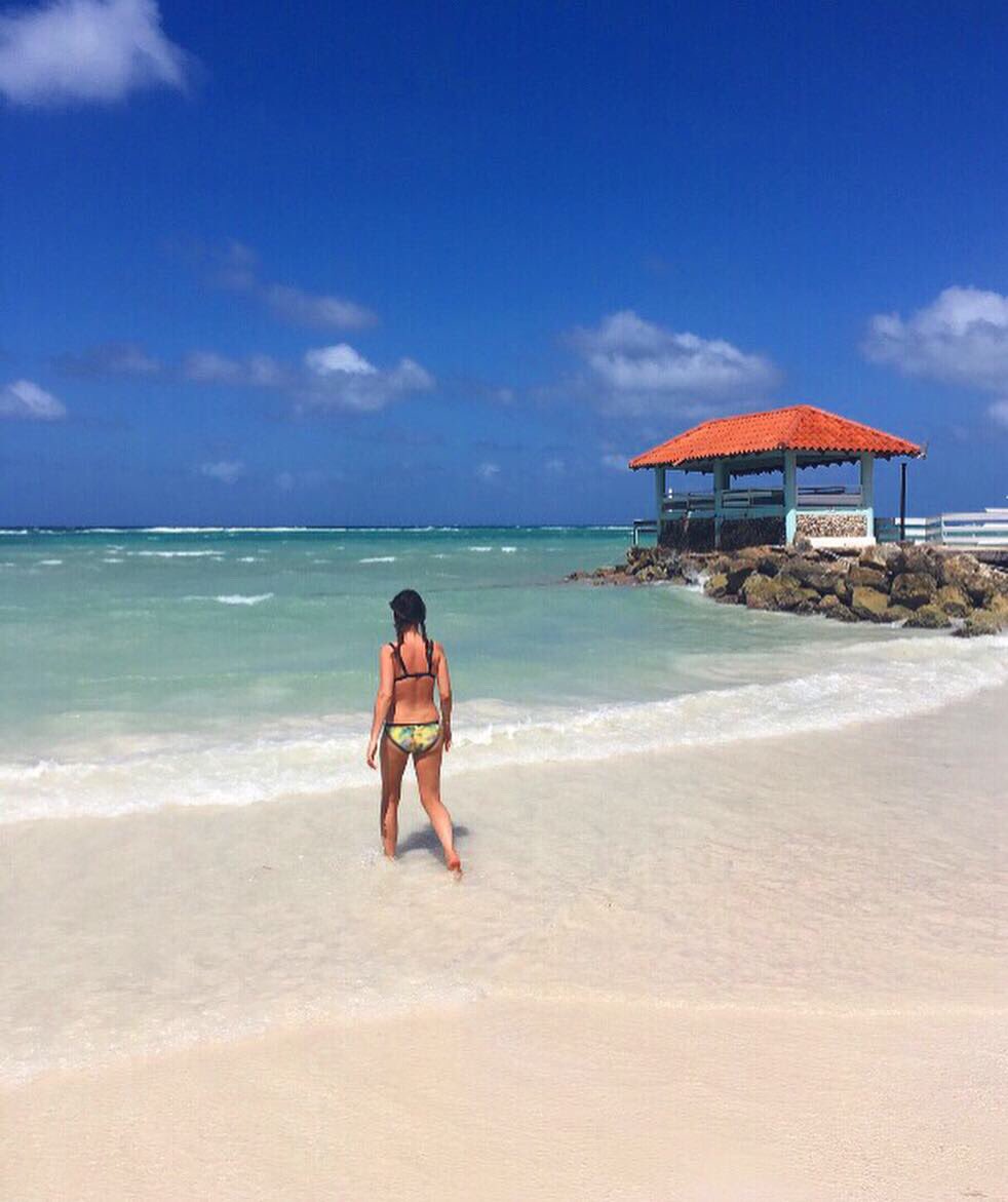 zaramcdaidart's tweet photo. Honeymoon memories #Jamaicamon https://t.co/JjqumGXMir