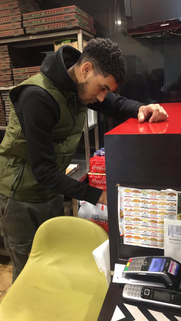 enfantpasbeau's tweet photo. Je prend vos commande https://t.co/xy8szWRbpc