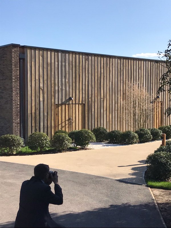 FelceGuy's tweet image. Shh..... can you see the #tinyarchitect in his natural habitat? @SouthLodgeHotel @Foodhero @connell_david