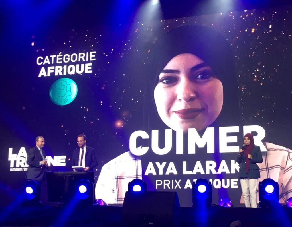 CecileDELETTRE's tweet photo. #10000Startups Félicitations à Aya Laraki de Casablanca qui est la fondatrice de #Cuimer et gagne le 🏆 catégorie Afrique remis par @clecourtier de #BusinessFrance Cette #startup recyclé les déchets de poisson pour en faire des accessoires en cuir. 👏 Go Global #FrenchTech https://t.co/Qsfj6BsOON