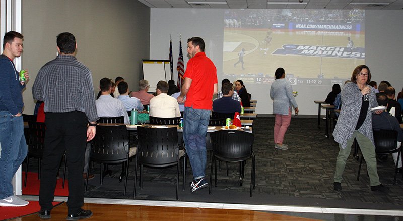LJBinc's tweet photo. Even among hotdogs & spaghetti, the star of last weekโs #MarchMadness lunch at our Dayton HQ was the 52lb cheese block that LJB CEO Rod Sommer purchased from @Cheesebarn and shared with our regional offices to reward hard work & celebrate early 2019 successes. #WillWorkforCheese https://t.co/que6I5EdQp