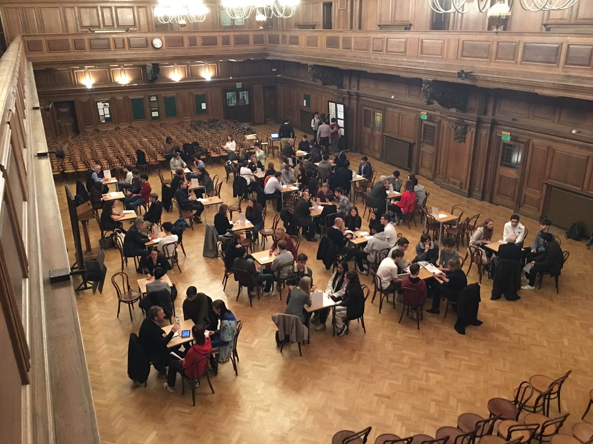 UCSHampstead's tweet photo. Transitus (Y12) students are thinking about their long term #careers as they meet with professionals from a myriad of #industries who share plenty of insight and advice in this evening’s #networking event. #ucscareers #beyonducs #law #fashion #architecture #banking #ecommerce https://t.co/P0rQPNmg9l