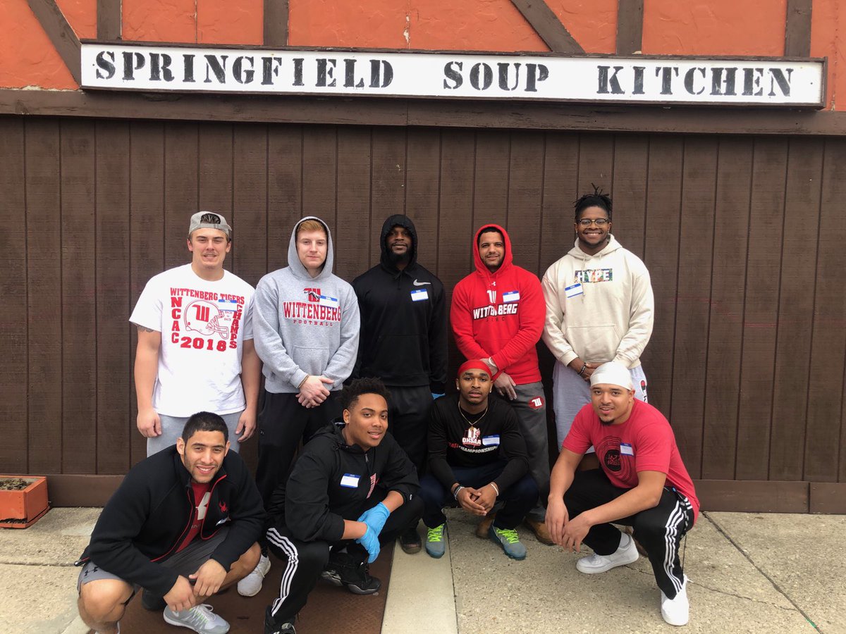WittFootball's tweet photo. #SpringfieldCommunity #TigerUp https://t.co/fW99LjACzs