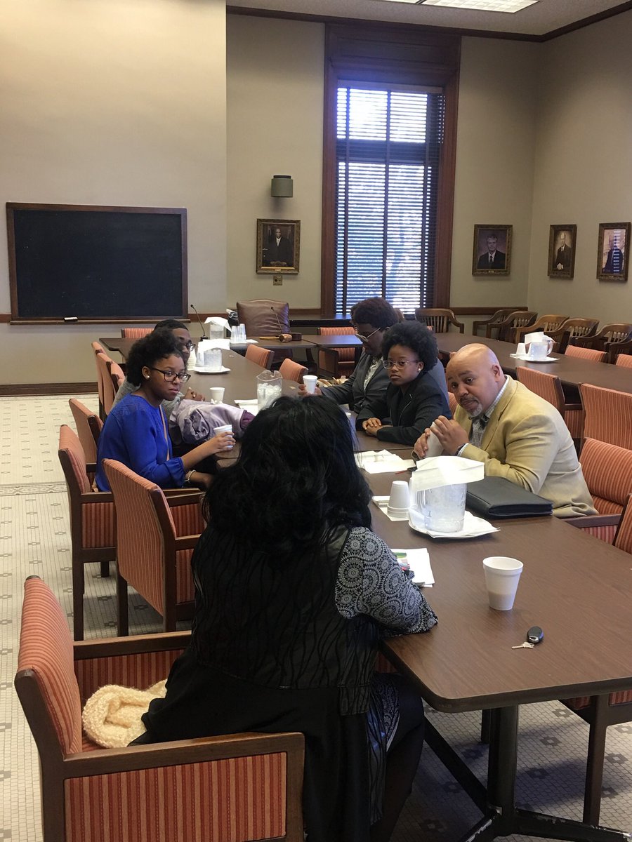 RepDebraHGibbs's tweet photo. Thank You @Cwaychargers Mock Trial team lead by Dr. Brian Grizzell, Kellie Grizzell., Esq, and Candance G. Mayberry, Esq. 

The Mock trial team is apart of  the Mississippi Bar regional mock trial competition and was the only team with 6 attorneys ranked most effective. https://t.co/BM4d5YvPv5