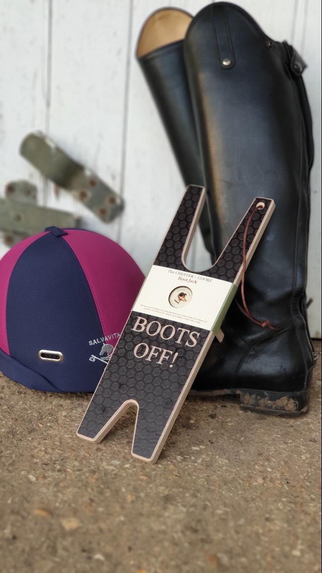 ChesterandCooke's tweet image. Just loving this photo with our very popular #BootJack a must for any equestrian mum. #equestrian #horseLover #eventing #dressage #ShowJumping #crosscountry #Polo #MothersDayGifts shop at ow.ly/12WF30obty7