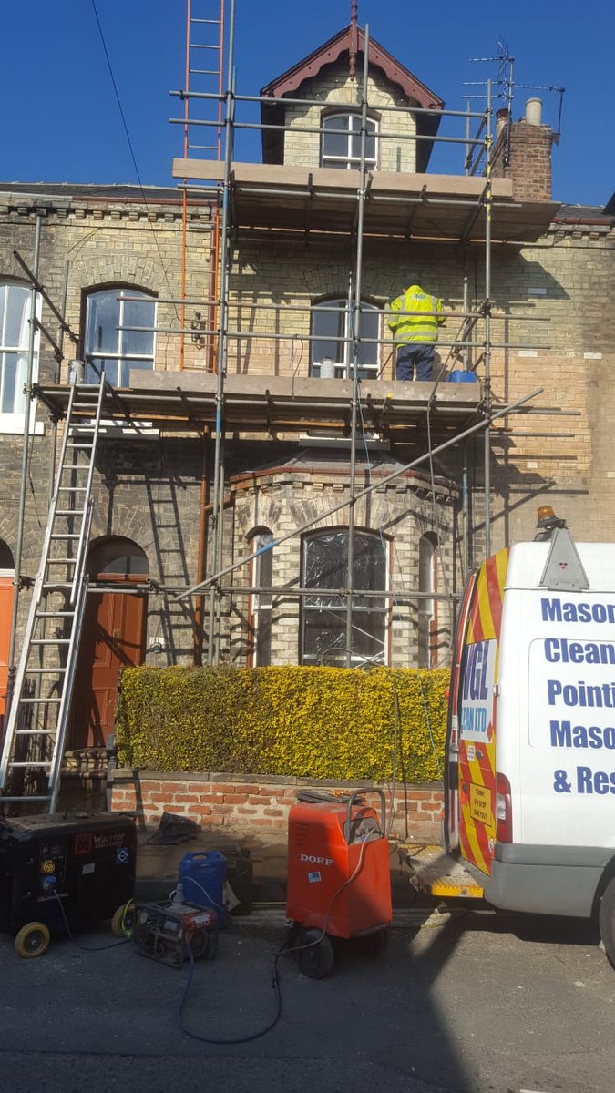 WGLStoneclean's tweet photo. This is a private house is being cleaned using the Doff/Steamacc system.
For all information about giving your property a makeover, please visit https://t.co/dCUbSGyHYc or call us on 0113 231 0719 #masonrycleaning #masonry #stoneclean #springclean https://t.co/E4vGJkShw3