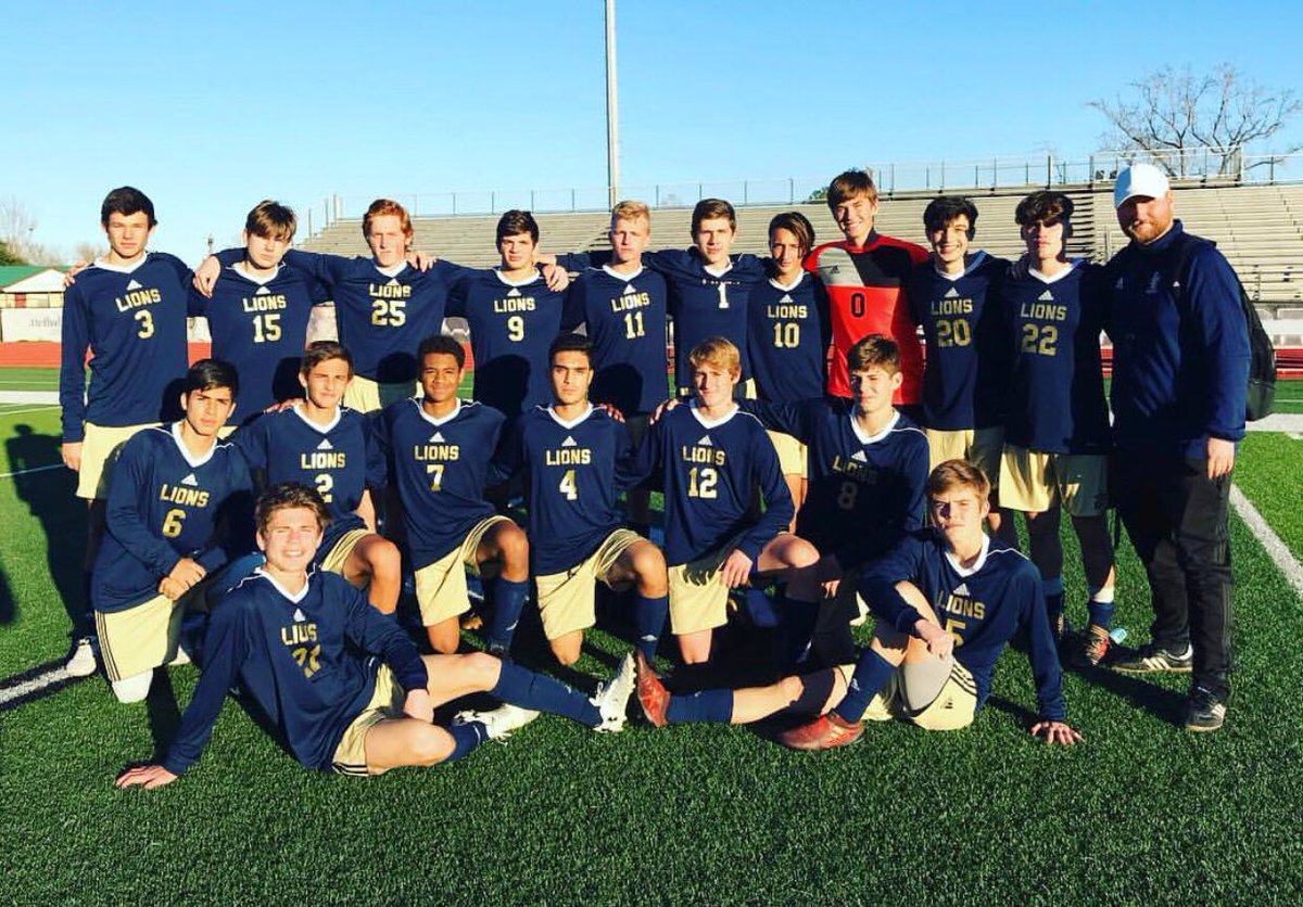 soccer_lake's tweet photo. The boys’ soccer banquet will be held on April 1st from 6:00-8:00pm at Lake Creek High School. Meal tickets can now be purchased through Coach Pistor. 🍽⚽️ https://t.co/AK1z9ZaIuX
