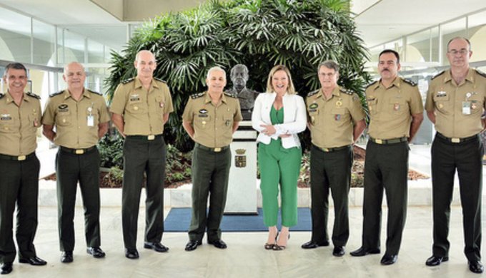 Ver imagem no Twitter