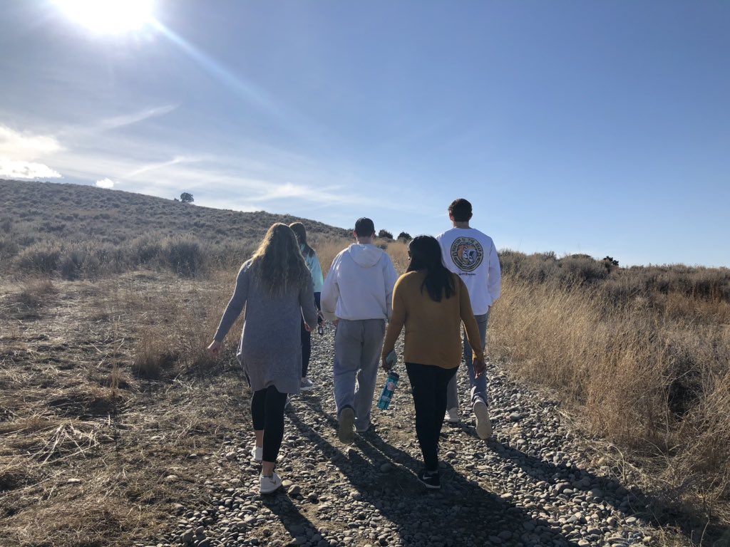 MAB_Billings's tweet photo. took an afternoon hike after day one of hanging out with some awesome little kiddos https://t.co/gfC0Yb9qnH