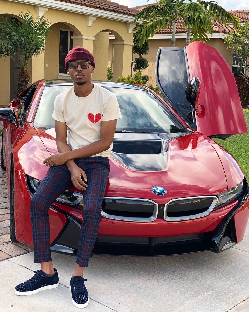 It ain’t about flossing or stunting, I do this to s#!t on niggas assumptions! 🦍😈