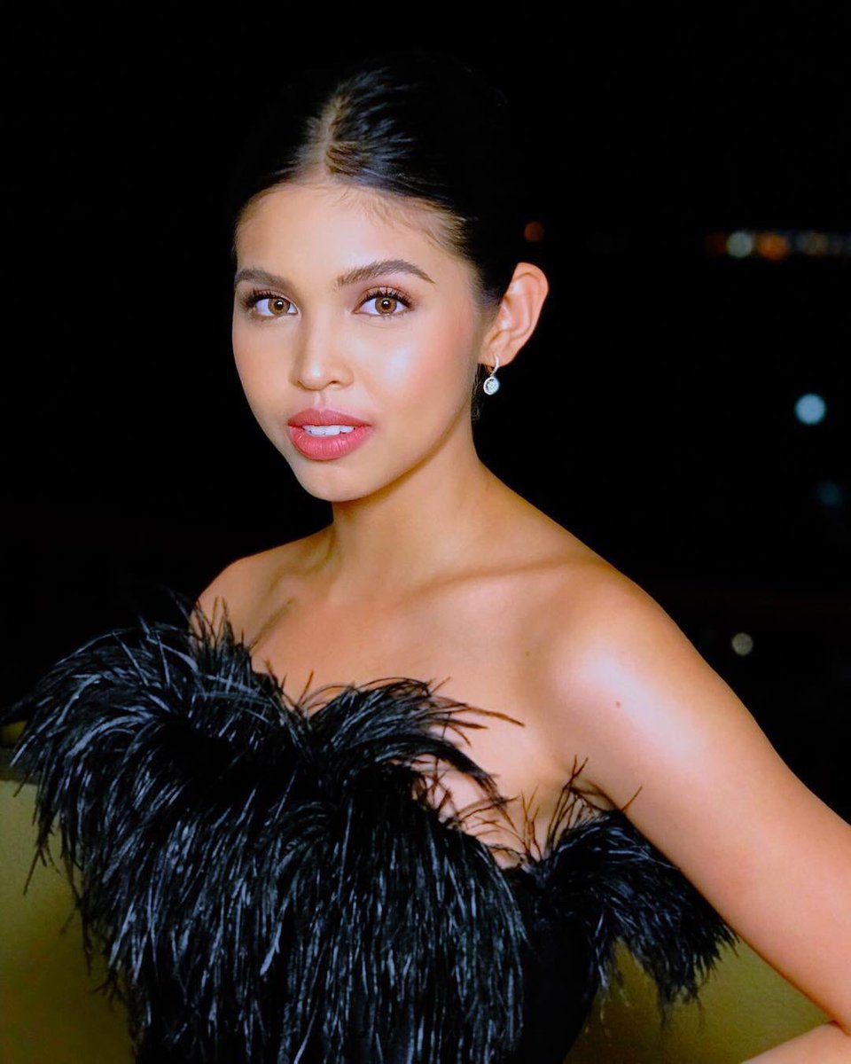 iambmc's tweet photo. I pray for good health and strength for @mainedcm 

Di cya busy may EB, DG, finishing her album na most songs cya ang sumulat, tvc shooting and pictorials. Then future movies pa 

Continue to be blessed &amp; have  balance work-life. Live the life girl❣

#SocialMAiNEdiaQueen 
Ctto https://t.co/TbzNG9UTRe
