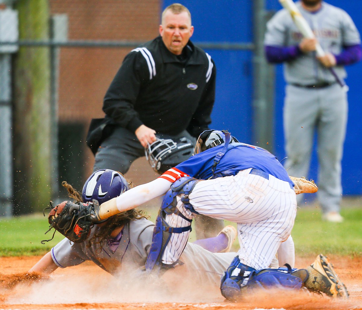 CLowndesphoto's tweet photo. Warriors pull out a nail biter defeating Campbellsville 3-2 @SWHSBaseballKY https://t.co/5OIPy3QzKf