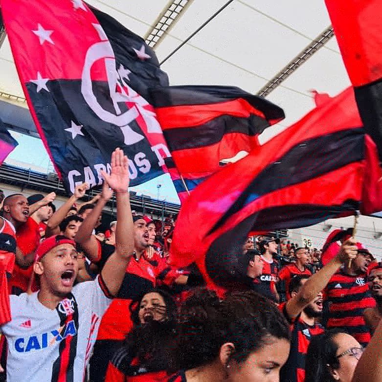 OrganizadasF's tweet photo. " NAÇÃO 12 Como Sempre Fazendo Uma Festa Linda Na ARQUIBANCADA " https://t.co/fwokN2tbeK