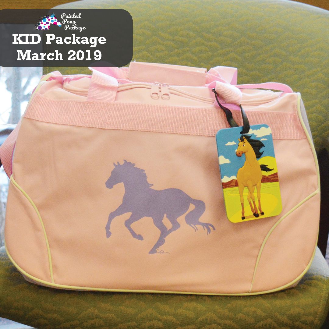 PaintedPonyBox's tweet photo. KID PACKAGE: March's package has one of the best items EVER - a large pink duffel bag for that horse crazy girl in your life.

Encourage your kiddo's passion for horses monthly - SUBSCRIBE TODAY: https://t.co/OPOiK0UnJb https://t.co/V0aIOnOKot