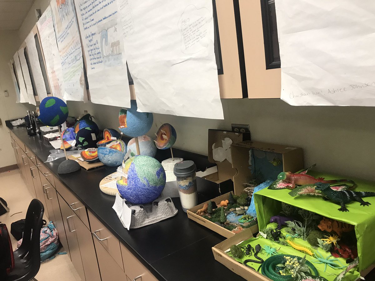 teacher_bmiller's tweet image. Hey @PermenterCHISD! Look at what our scholars are up to!!
#Biomes and #EarthLayers