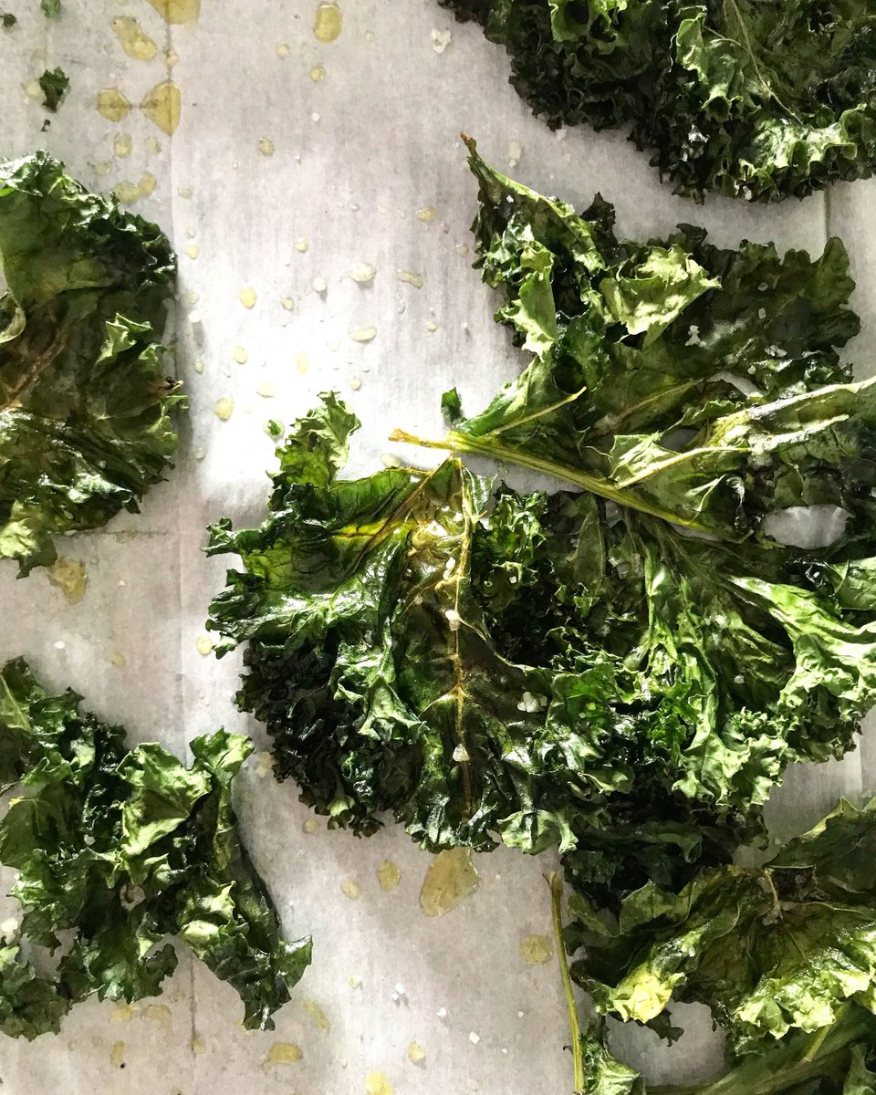 CoreHealthon8th's tweet photo. It's a great way to eat well! Add spinach and kale to your favorite dishes as a side, a topping, or a crucial ingredient. Nutrients, fiber, and loads of flavor. #eatwell #bewell #corehealth #traversecity #tcmi #wellness #chiropractor https://t.co/wiFqFQ8sgk
