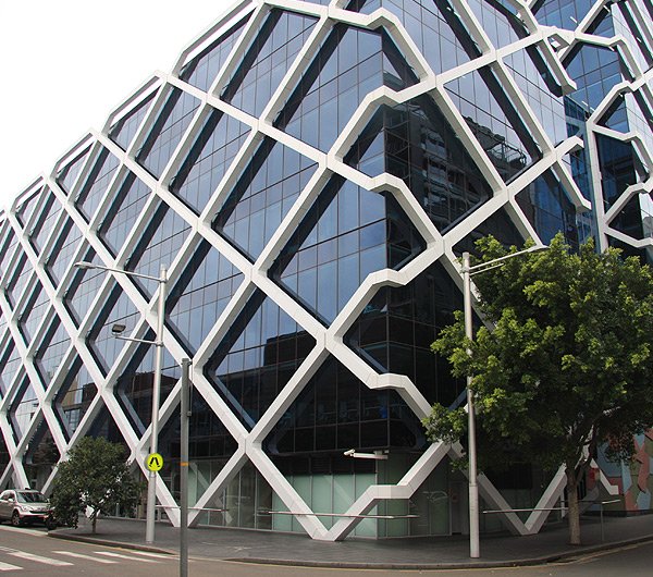 ExpressGlassAU's tweet photo. Glass, Glass Everywhere!
Internal glass lifts, walls &amp; a performance coated double glazed façade. #macquariebank minimises solar heat gain &amp; maximizes visible light penetration... https://t.co/mfaD69YB0b

#buildingglassproject experts https://t.co/ql3ajinOXh or call 1300 666 234. https://t.co/WkW939KDB5