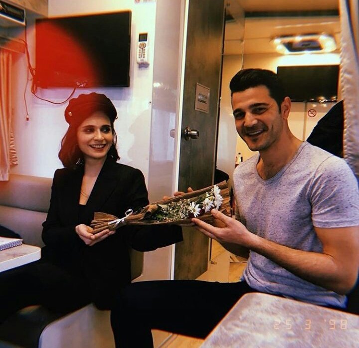 Eyfett10's tweet photo. 'ŞÜKÜR'
❤
#EyFet  #Avcı #Söz
#MeriçAral #BurakSevinç 
@mericaral @burak_sevinc https://t.co/GrFn0J3WRC
